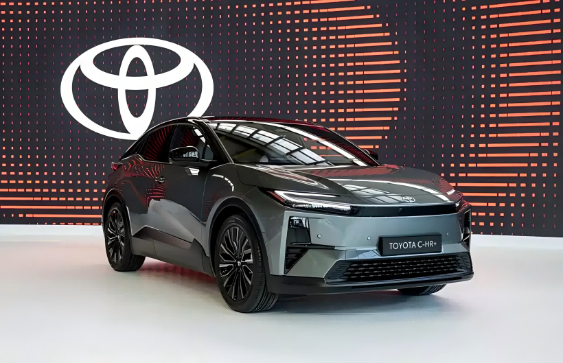Izdane uradne slike Toyota C-HR+ EV: Dvobojna različica AWD, ki je na voljo z največjim dosegom 600 km