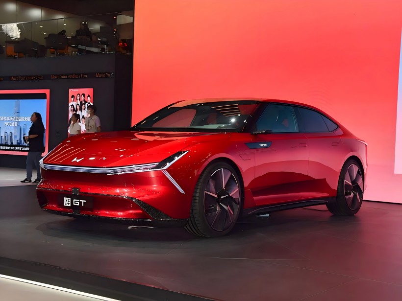 Srednji Electric Coupe, drugi model GT blagovne znamke Hondine Ye, bo svoj globalni prvenec predstavil na Shanghai Auto Show!