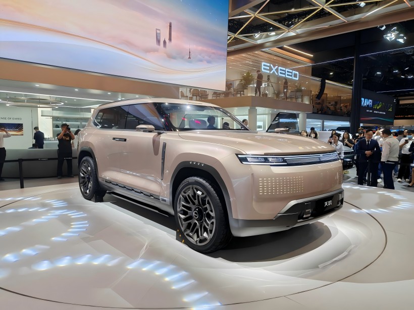 2025 Shanghai Auto Show: Starway Tianji Concept Car razkrit, postavljen kot velik 6 - sedežni prosti čas SUV