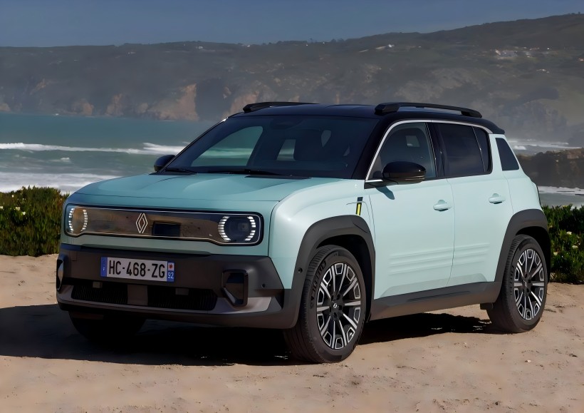 Uradne slike Renault 4 E-Tech izdane: Dodana možnost lahke zelene barve, ki naj bi prišla do čezmorskih trgov leta 2025