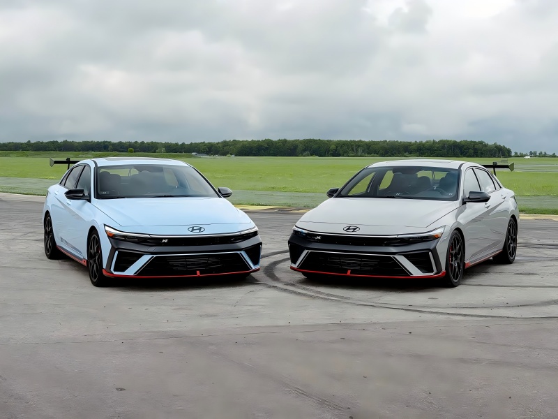 Na voljo je 6-stopenjski ročni menjalnik! Izdelava TCR Road -Legal - Hyundai Elantra n TCR izdane uradne slike.